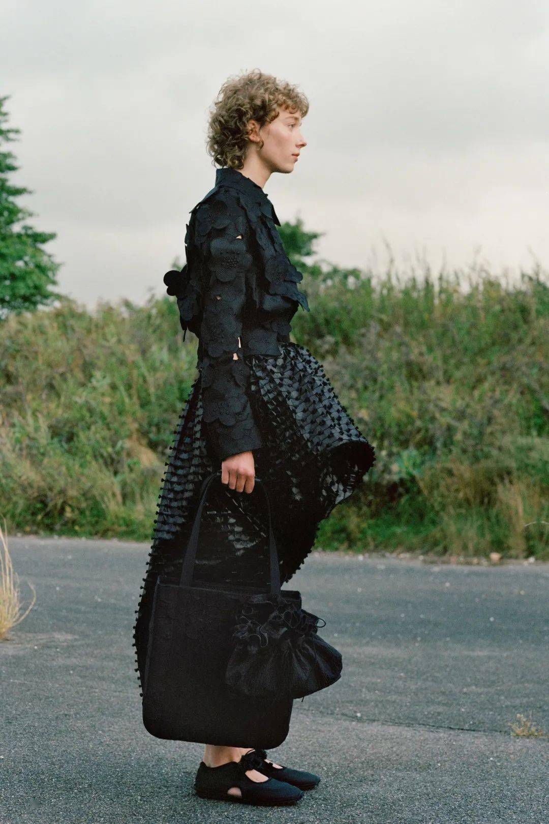 品牌 为「童话」找到合适的安放,来自北欧的浪漫!Cecilie Bahnsen将心跳融入到雨声、风声、吉他声中!