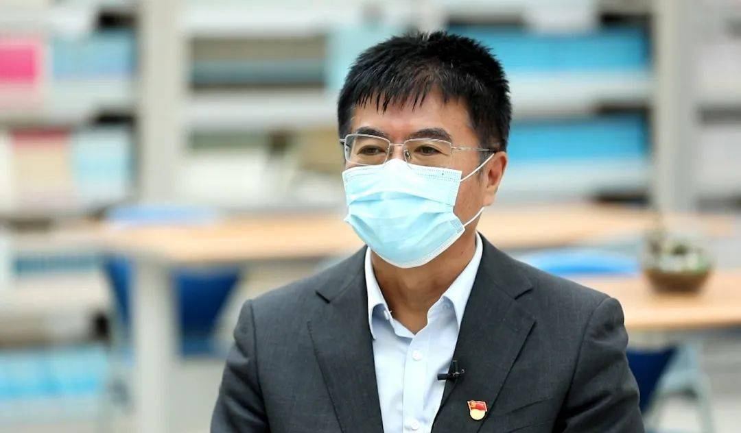 崔峰北京市第一零一中学怀柔校区执行校长北京市第一零一中学怀柔校区