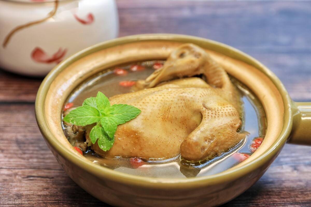 可以蒸的鸽子汤肉嫩汤鲜不油不腻养生滋补条件允许要多吃