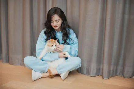 曾舜 飘雪换装挑战活活变成了明星睡衣大赏!