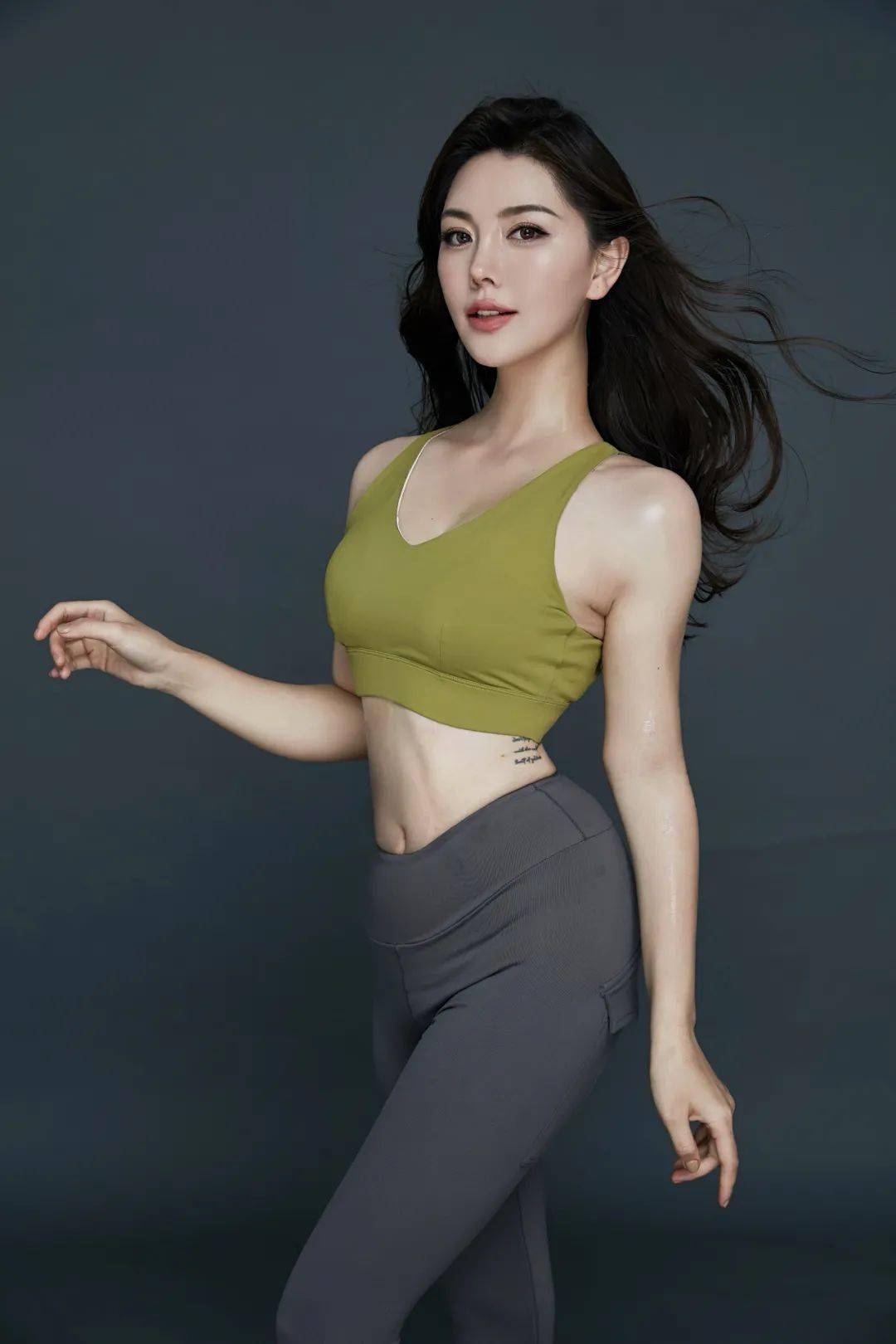 模特出身的赵雨菲是当之无愧的"颜值担当".