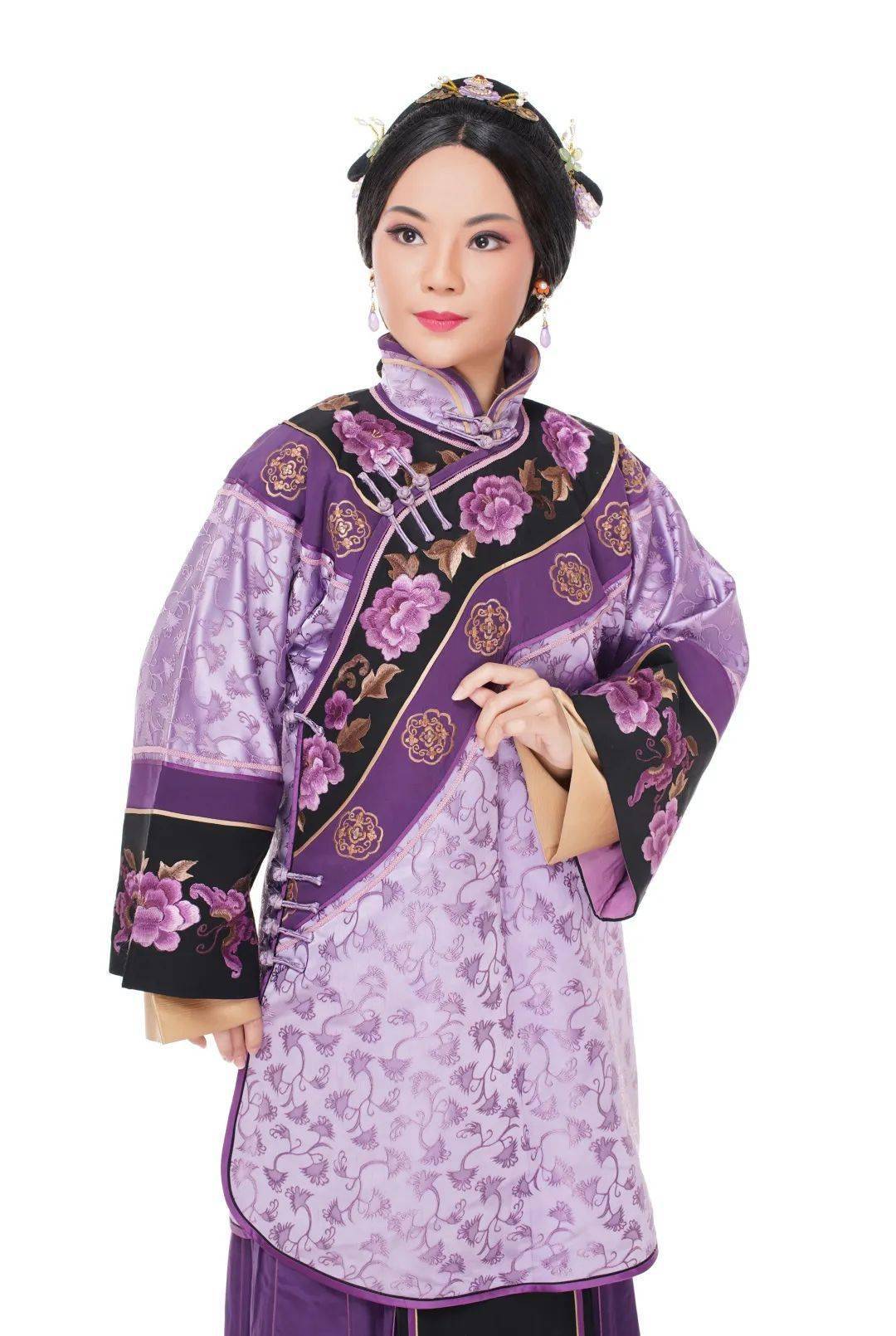 微节目册百年风云一世浮沉京剧大宅门再现白家爱恨情仇