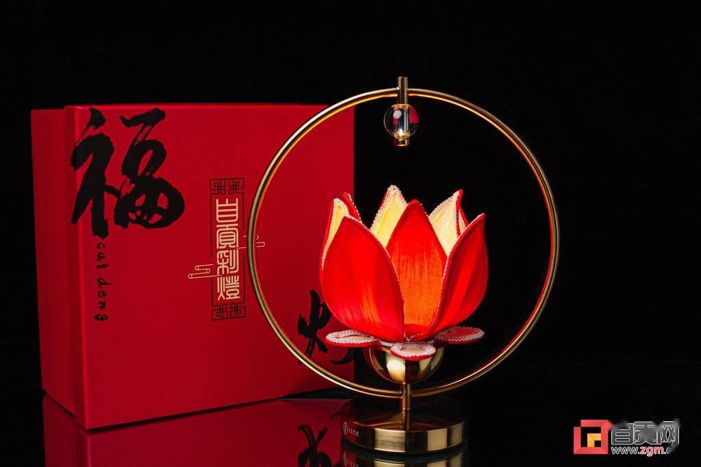 用彩灯点亮世界自贡贡灯文创产品将亮相第四届进博会