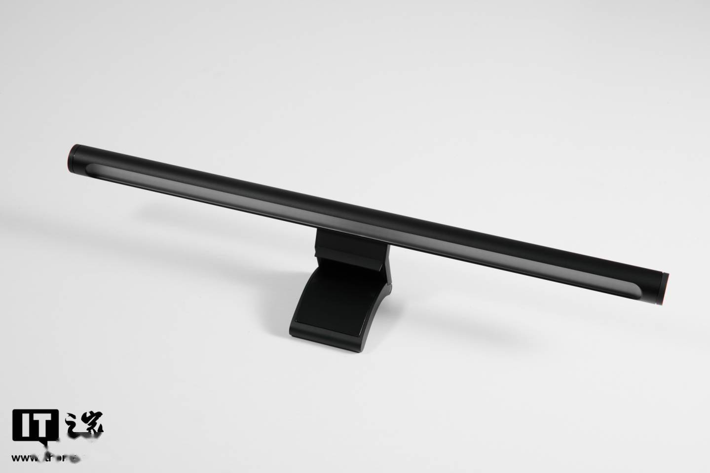 【IT之家开箱】米家智能显示器挂灯1S图赏