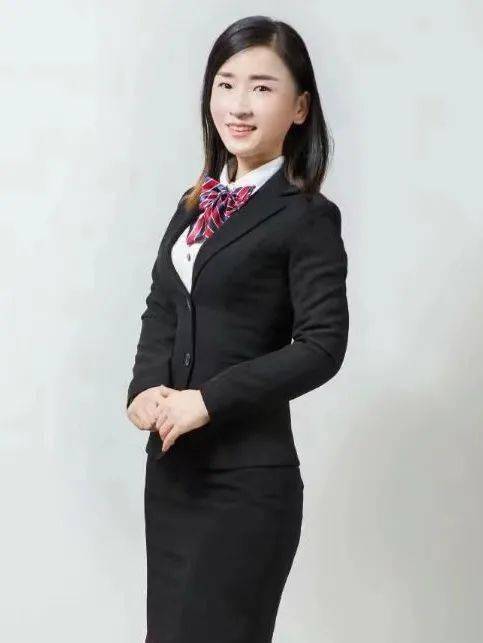 新华保险深圳分公司客服中心明星大堂经理闪耀登场!