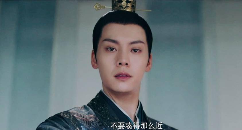 因为|杨幂陈伟霆二搭演情侣，一个36一个35，时隔7年仍在古偶里打转