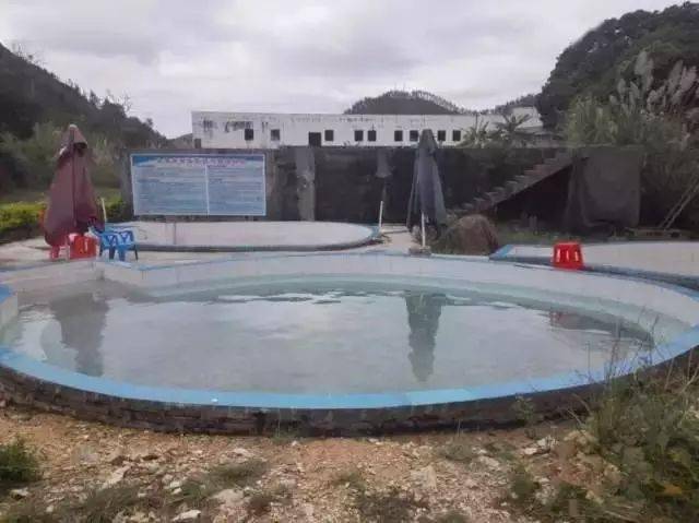 2,博白温罗温泉交通:可乘陆川至良塘的班车,途经谢鲁山庄.