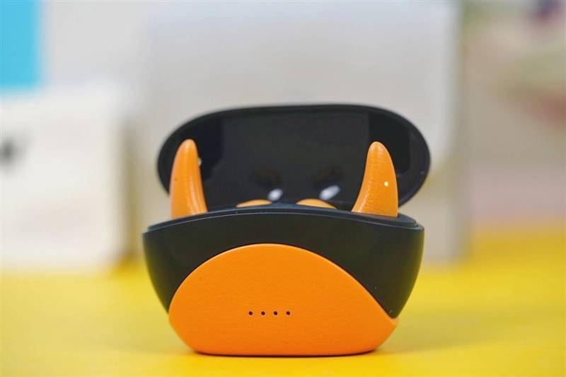 引领潮流的跨界轻奢单品 乐旷陶瓷蓝牙耳机评测：顶级音质表现