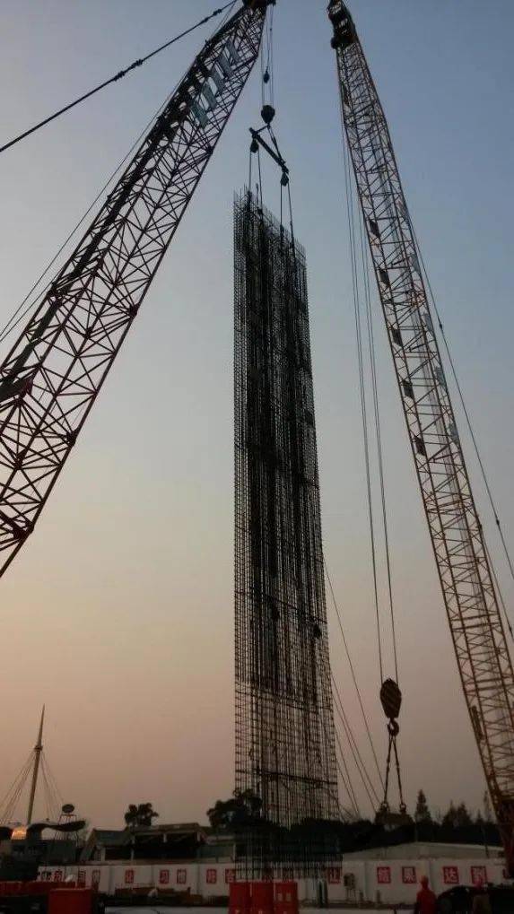 深基坑地下连续墙钢筋笼吊装施工技术，案例分析！_mm