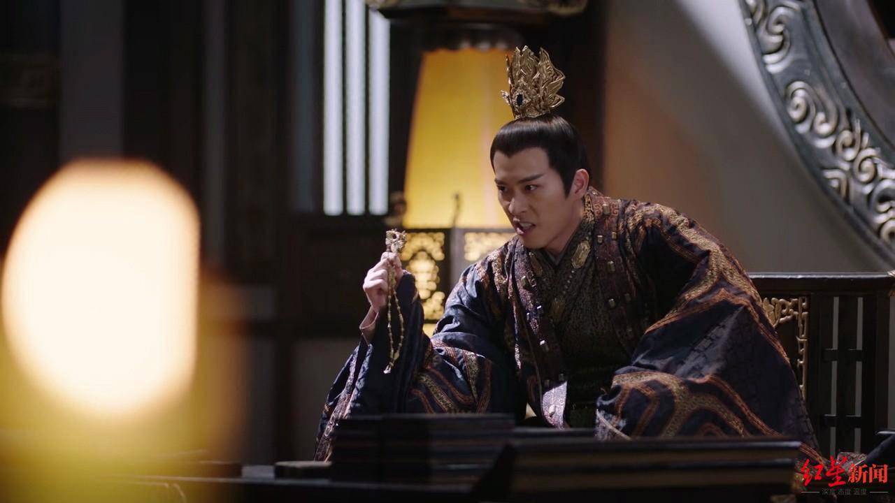 陈伟霆|小邱鉴剧｜杨幂新剧首播：古装造型亮眼，剧情仍显老套