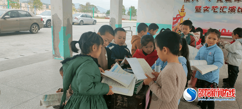 展评|武冈市龙溪镇塘田明德完全小学举行了一至六年级学生优秀作业展评活动