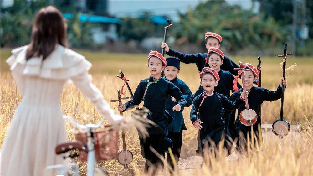 龙州县民族中学天琴图片