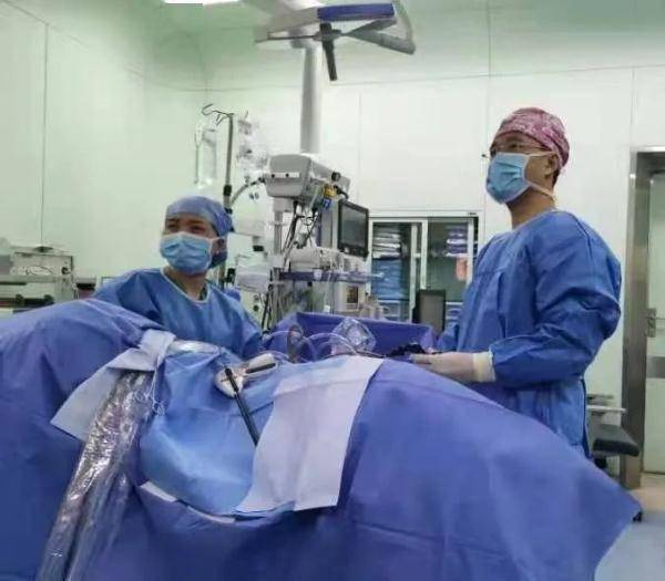 卵巢|肚子痛了6天，13岁女孩一侧输卵管坏死！医生紧急提醒