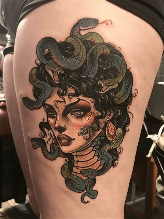 希腊女神:美杜莎