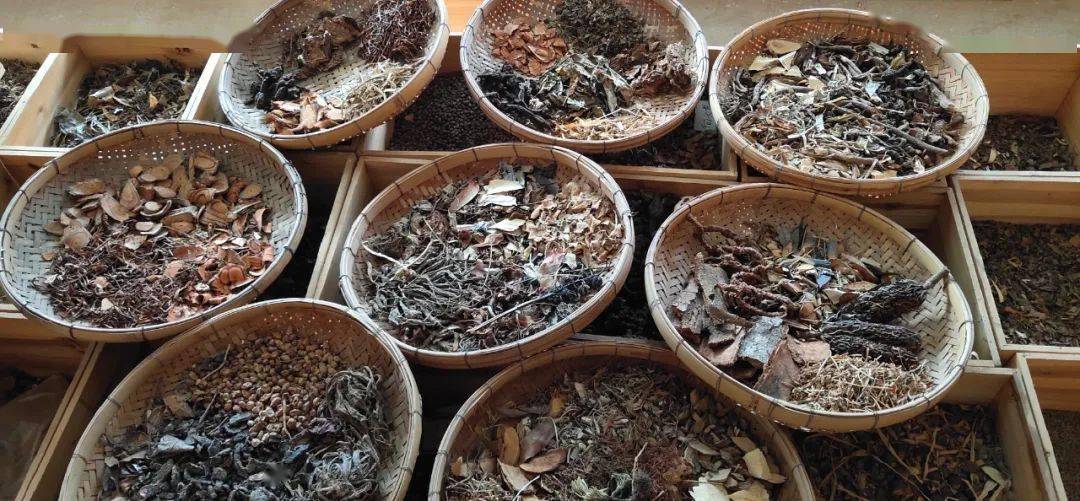 部位|注意：湿气重的人，身上这2个部位会“变大”，再忙也要看看！