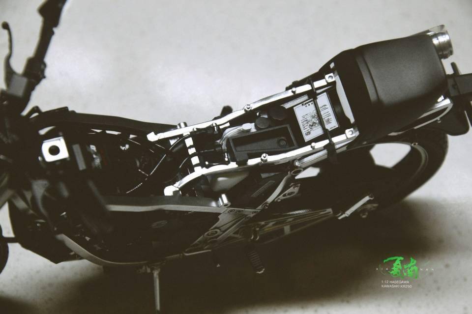 文章|模玩秀：长谷川 1/12 川崎KR250 摩托