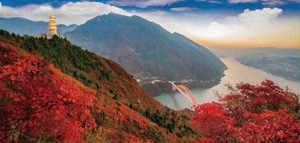 巫山红叶节26日开幕 下庄绝壁“天路”成景点