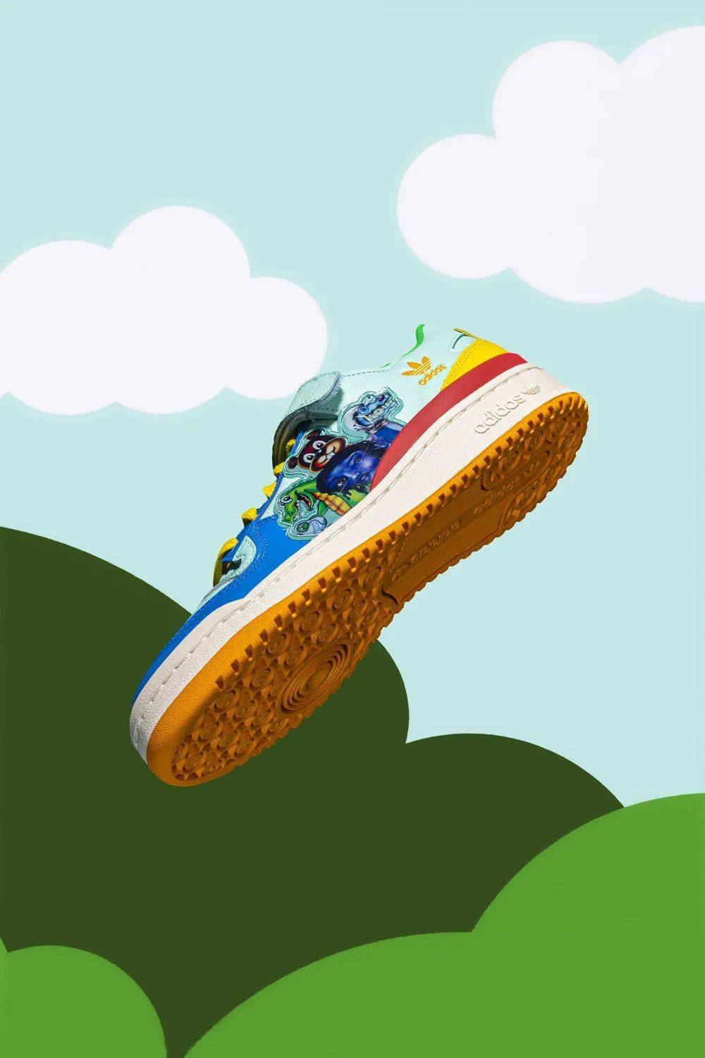 Kerwin 社交牛 X 症专属！今年阿迪最怪联名鞋定价看傻了！网友：上脚不挺帅吗？！