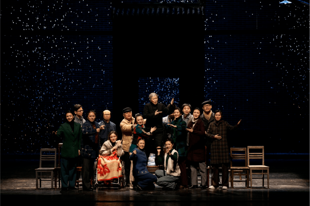 演出推荐冬日里的小温暖话剧家有九凤温馨来袭