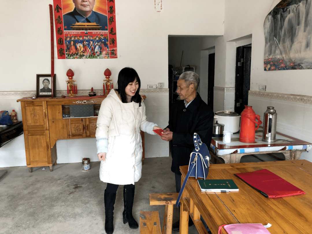 【法院在线】赖红梅:巾帼法官勇担当,铿锵红梅绽芬芳