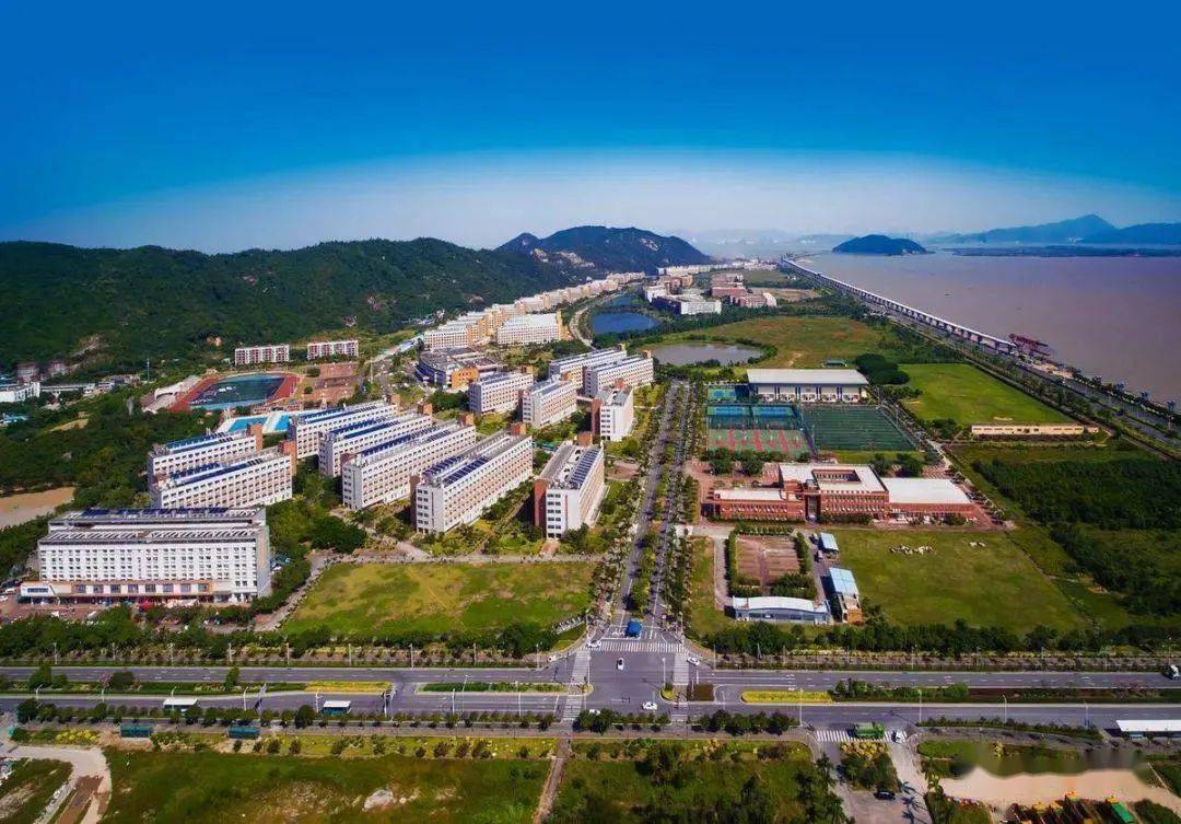 珠澳两所高校合作共建新学院!_珠海