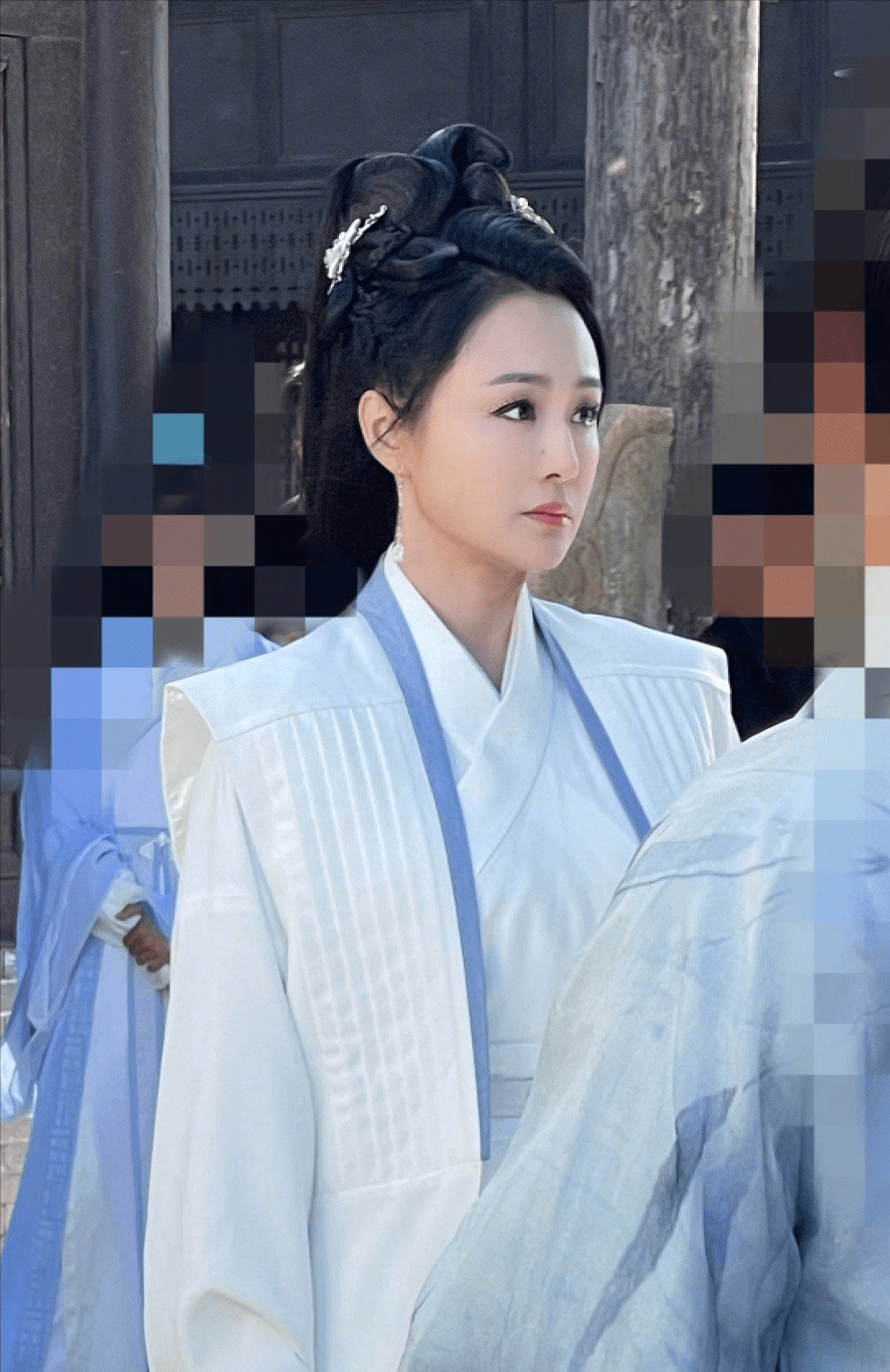 曾主演大雪无痕主持综艺大观47岁曹颖近照曝光