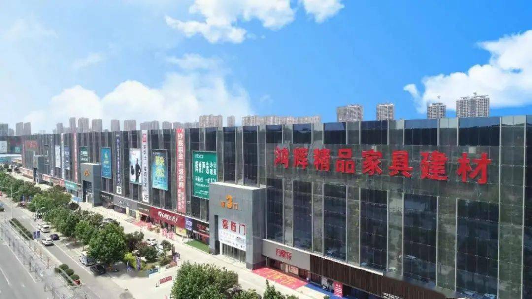 融侨美域项目周边,环拥繁华商业,丰客隆购物广场等1km日常生活圈;约30