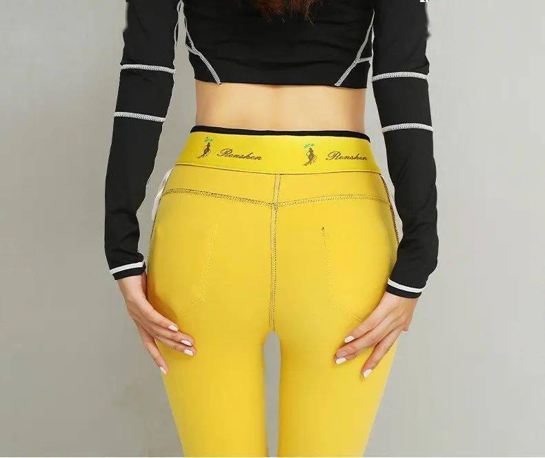 面料【992 | 分享】秋冬一条“小黑裤”，保暖百搭还显瘦，谁穿谁美！