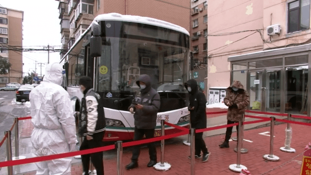 疫情|焦点访谈丨面对疫情 中国为何拒绝“躺平”