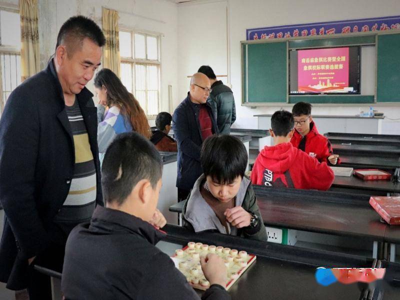 中小学|隆回县南岳庙镇第十二届中小学象棋大赛成功举行