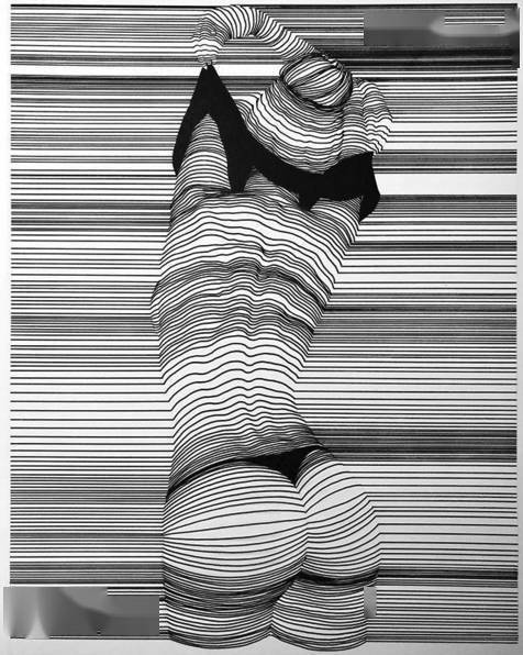 针管笔勾勒出的女人体简直美炸天