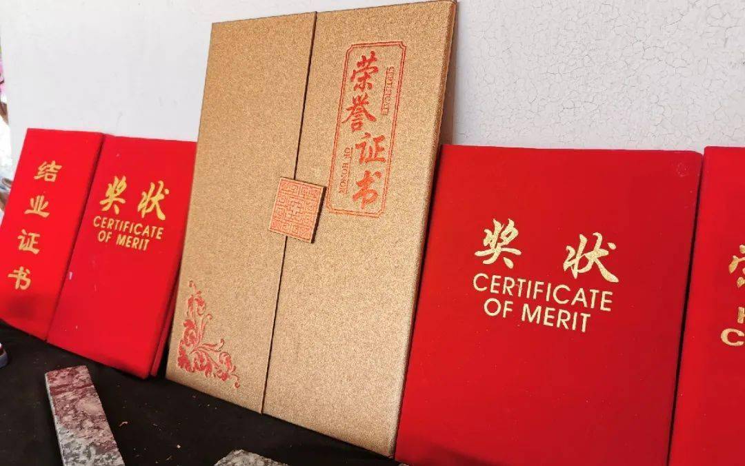 洱源|厉害啦！洱源这位77岁老奶奶写得一手“漂亮”书法