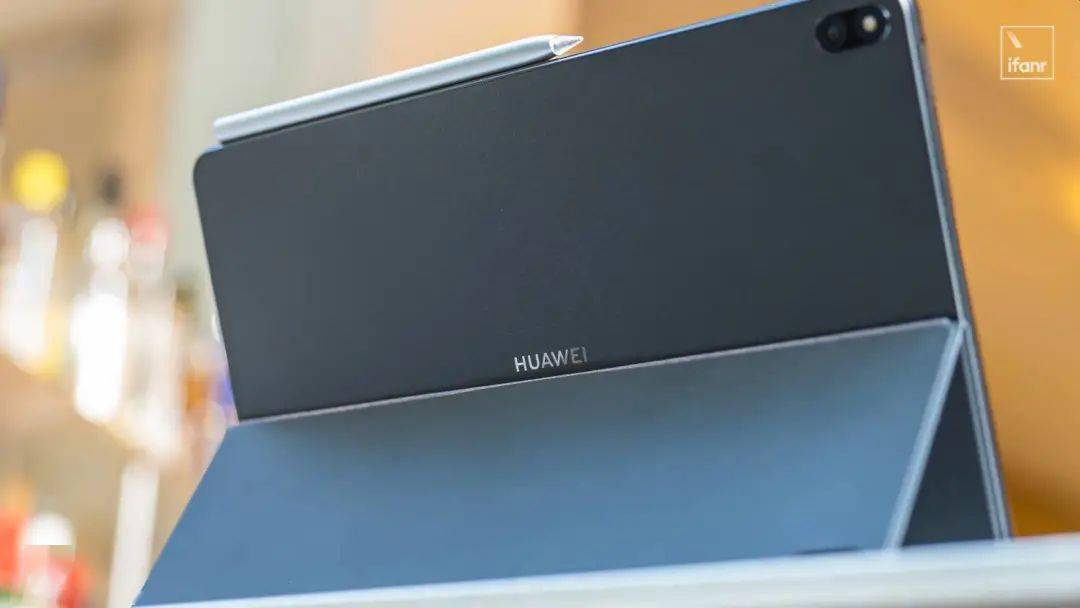 华为MateBook E 图赏：可变的形态，不变的可靠