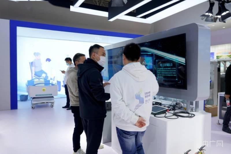 走进2021世界制造业大会：看机器人企业“各显神通”