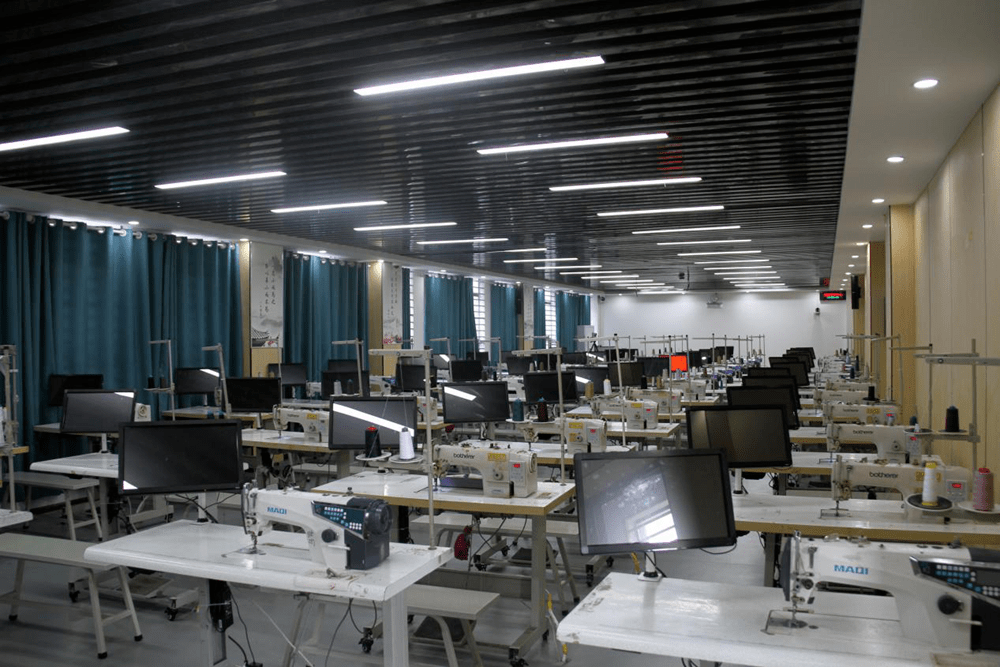 毕节监狱劳动技能培训中心通过省局验收