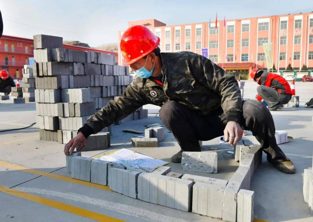 忻州市第三届职业技能大赛:五台工匠擦亮泥瓦工品牌