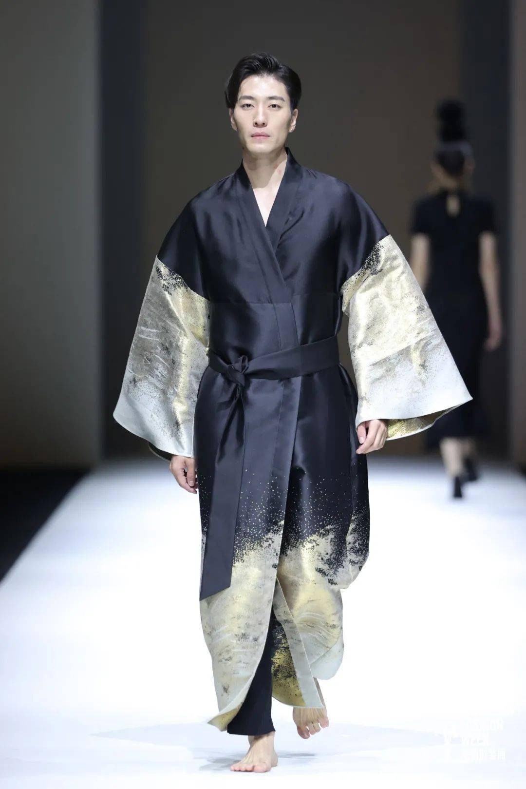 荧光 2022春夏四大流行趋势,潮男们请入座