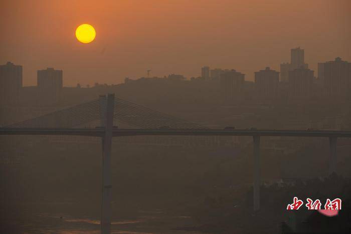 如月|“雾都”重庆迎美丽夕阳