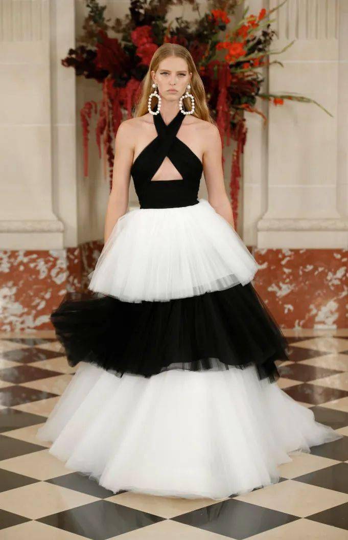 色调 2022春夏女装流行色T台分析