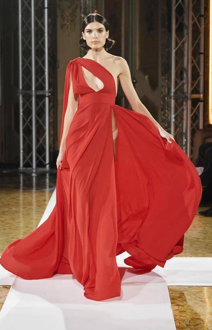 色调 2022春夏女装流行色T台分析