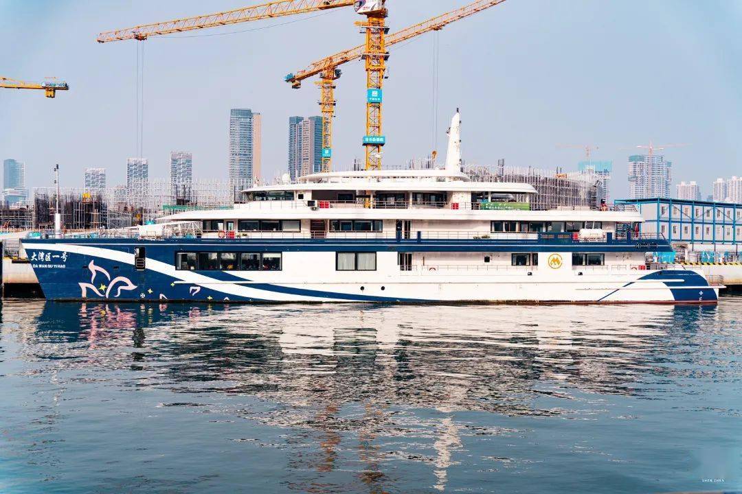 打卡深圳大湾区游轮看港珠澳大桥