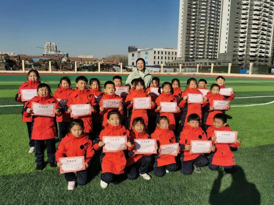 誉5a少年展迎宾风采曹县迎宾路小学学生综合素质评价总结会