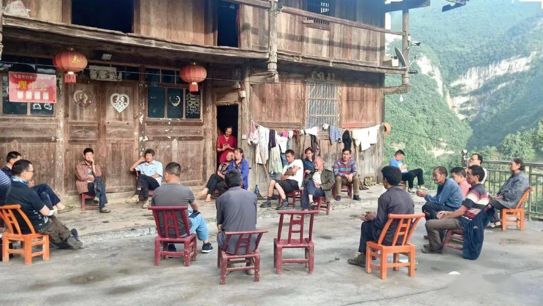 贯彻落实党代会精神牛庄乡探索基层社会治理新路子展现乡村文明新气象