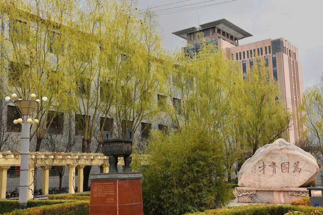 庄浪一中58名学生获奖