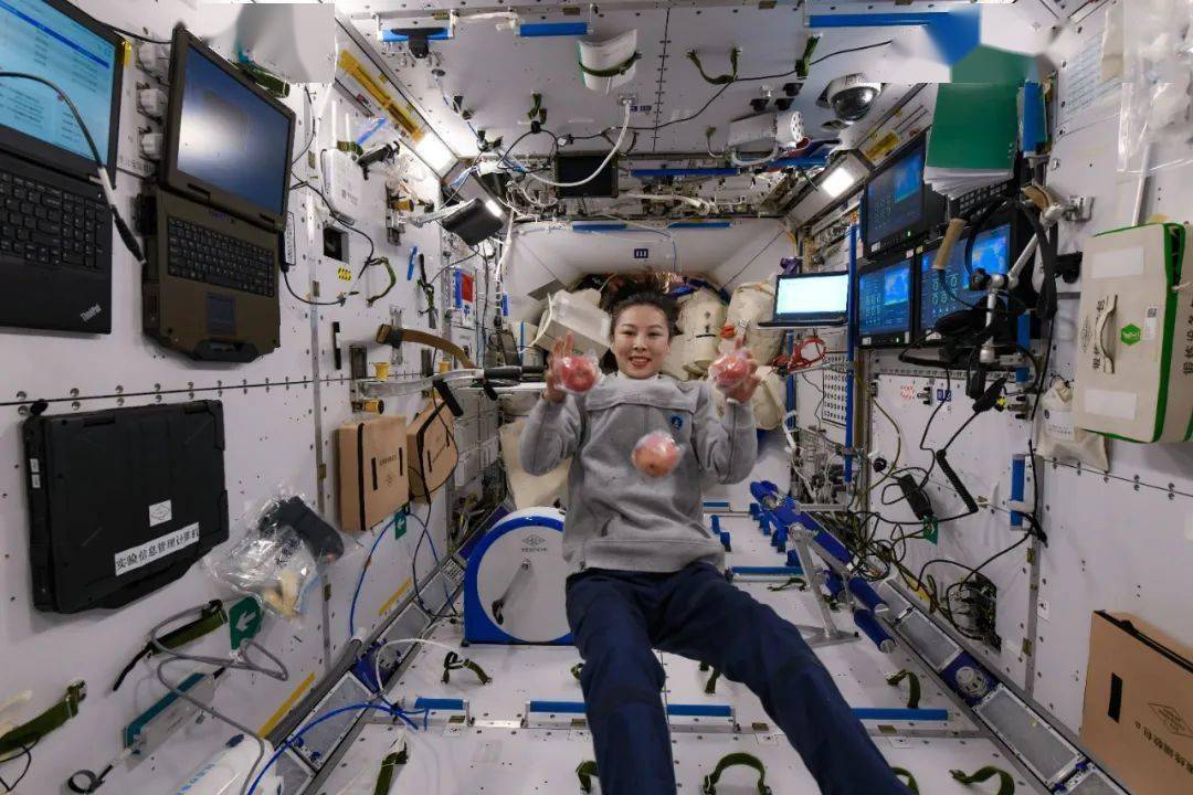 王亚平太空美图来啦！细节拉满→