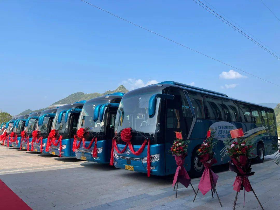 17:40 19:40路线及停靠站点:赣州机场→赣州西站→丫山游客中心(大余