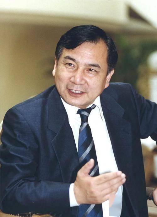 一位"北京首富"的崛起:中国第一个买法拉利的人,靠冰淇淋起家