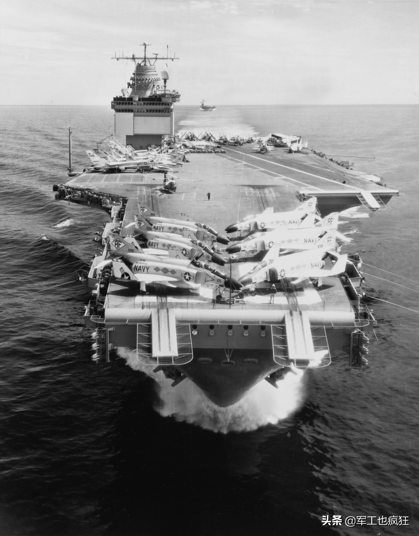 图说"大e":世界上第一艘核动力航母"企业"号服役60周年