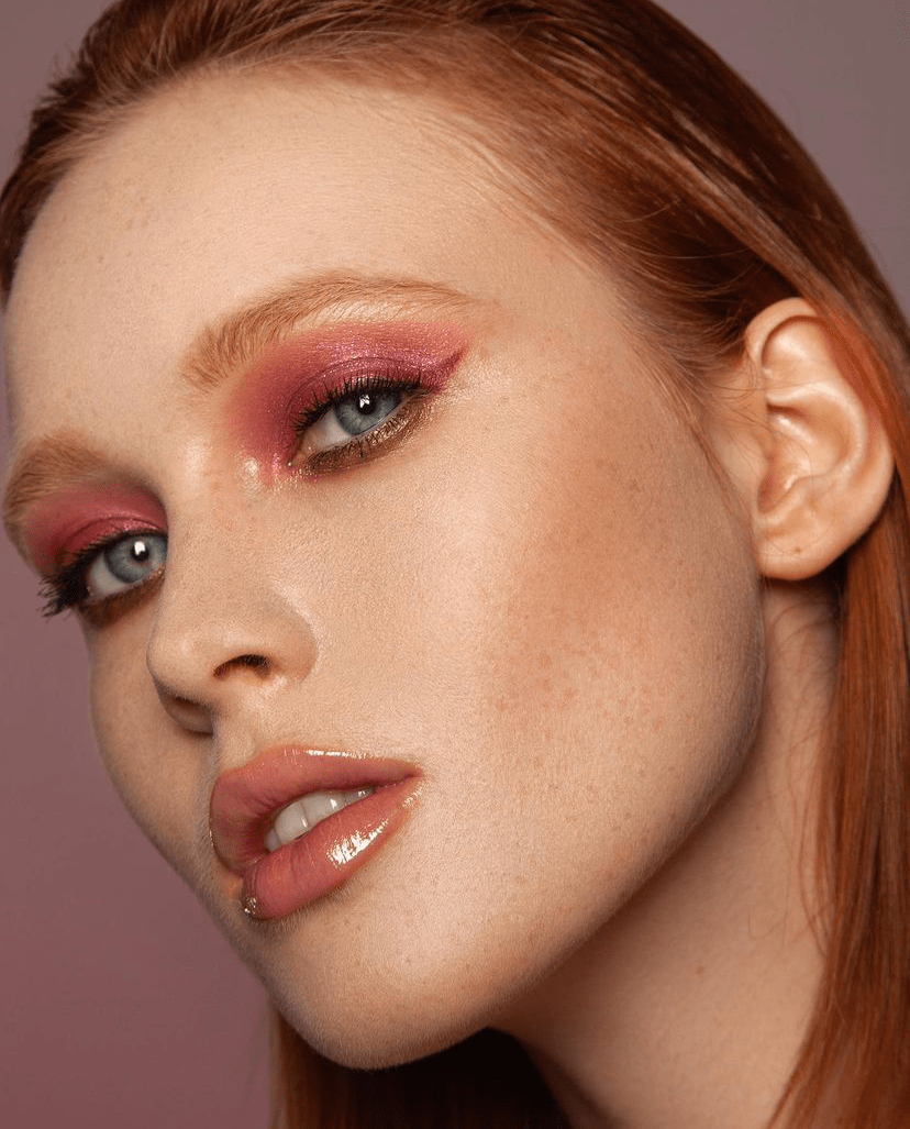 抬头纹开了是什么样 b966c027c4444c68b427a3fe9fc01776.png