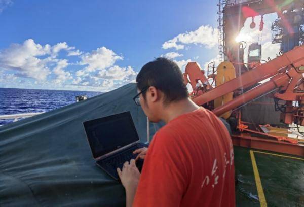 “悟空 ”勇探 “龙宫 ”，揭开万米海底神秘面纱！